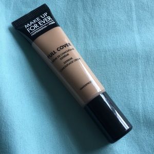 Make Up For Ever Full Cover Concealer in Shade 10